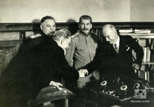 benes moskva.jpeg