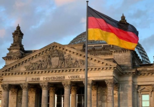 germany flag reichstag