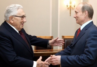 kissinger putin