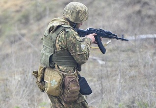 Soldier Ukrainian.jpg