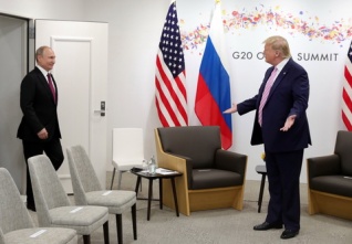 Vladimir_Putin_and_Donald_Trump_(2019-06-28)_01